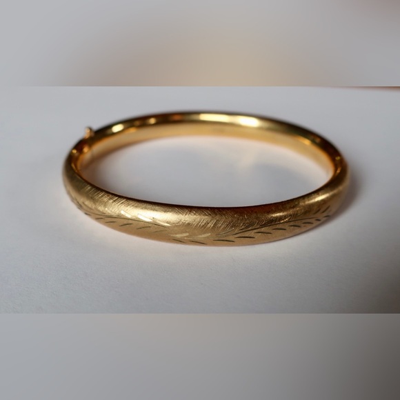 Vintage Jewelry - 12K Gold-Filled Bangle